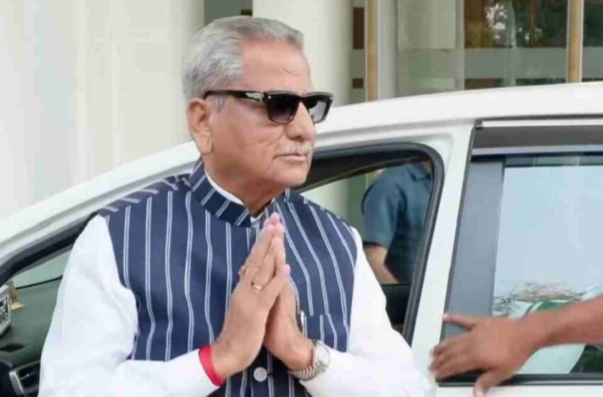  ‘സംസാരം കടുകട്ടി ഹിന്ദിയിൽ’; ഗവർണറെ മനസ്സിലാക്കാൻ ഹിന്ദി പഠിക്കാൻ ലോക് ഭവൻ ജീവനക്കാർ